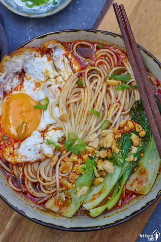 Hot and Sour Noodles (Suan La Mian, 酸辣面)